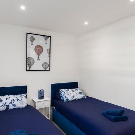 Star London Vivian Avenue 2-Bed Haven Apartment The Hyde Ngoại thất bức ảnh